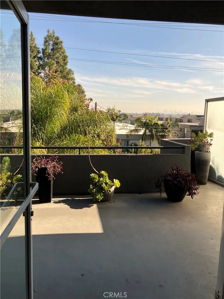 Additional image 14 of 939 Palm Avenue Unit 309, Los Angeles, CA 90069