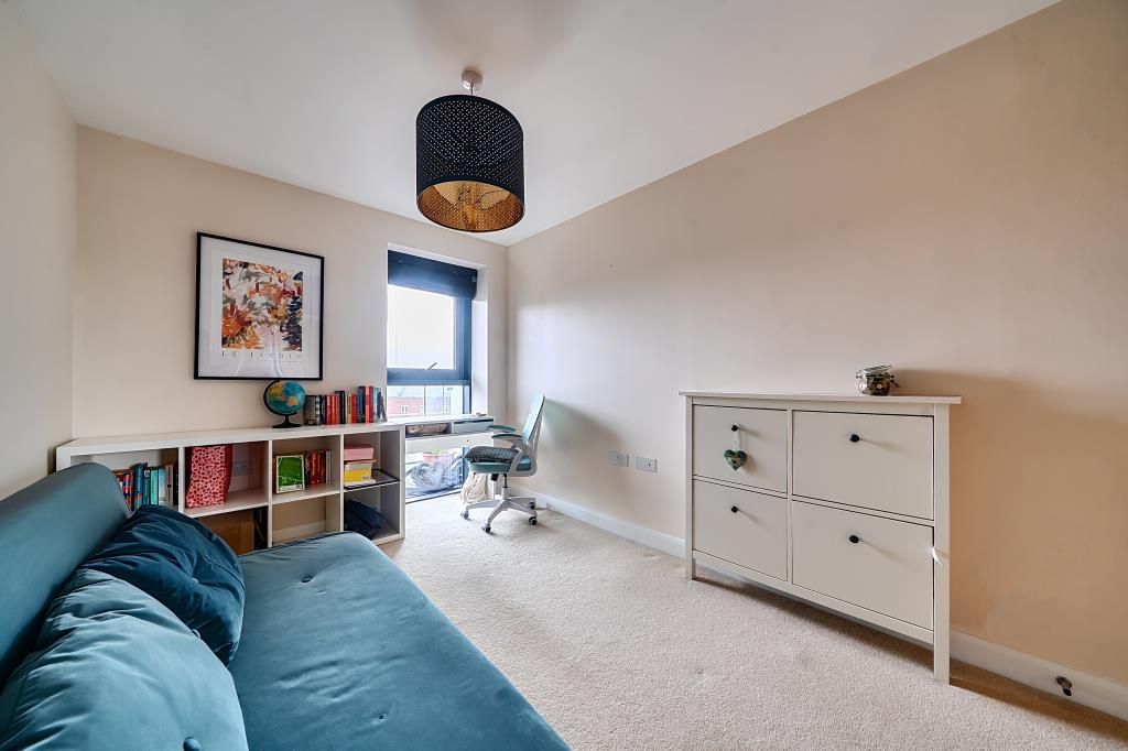 Additional image 10 of 2 bed flat for saleNewbury, Berkshire RG14