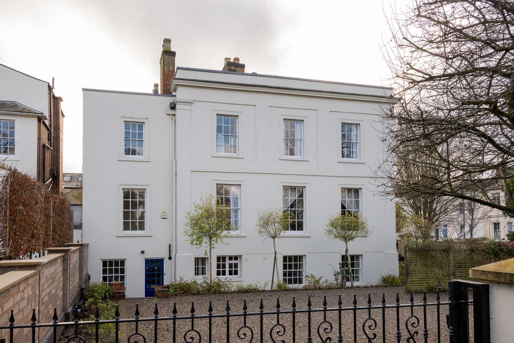 Additional image 29 of 7 bed detached house for saleBinswood Avenue, Leamington Spa, Warwickshire CV32