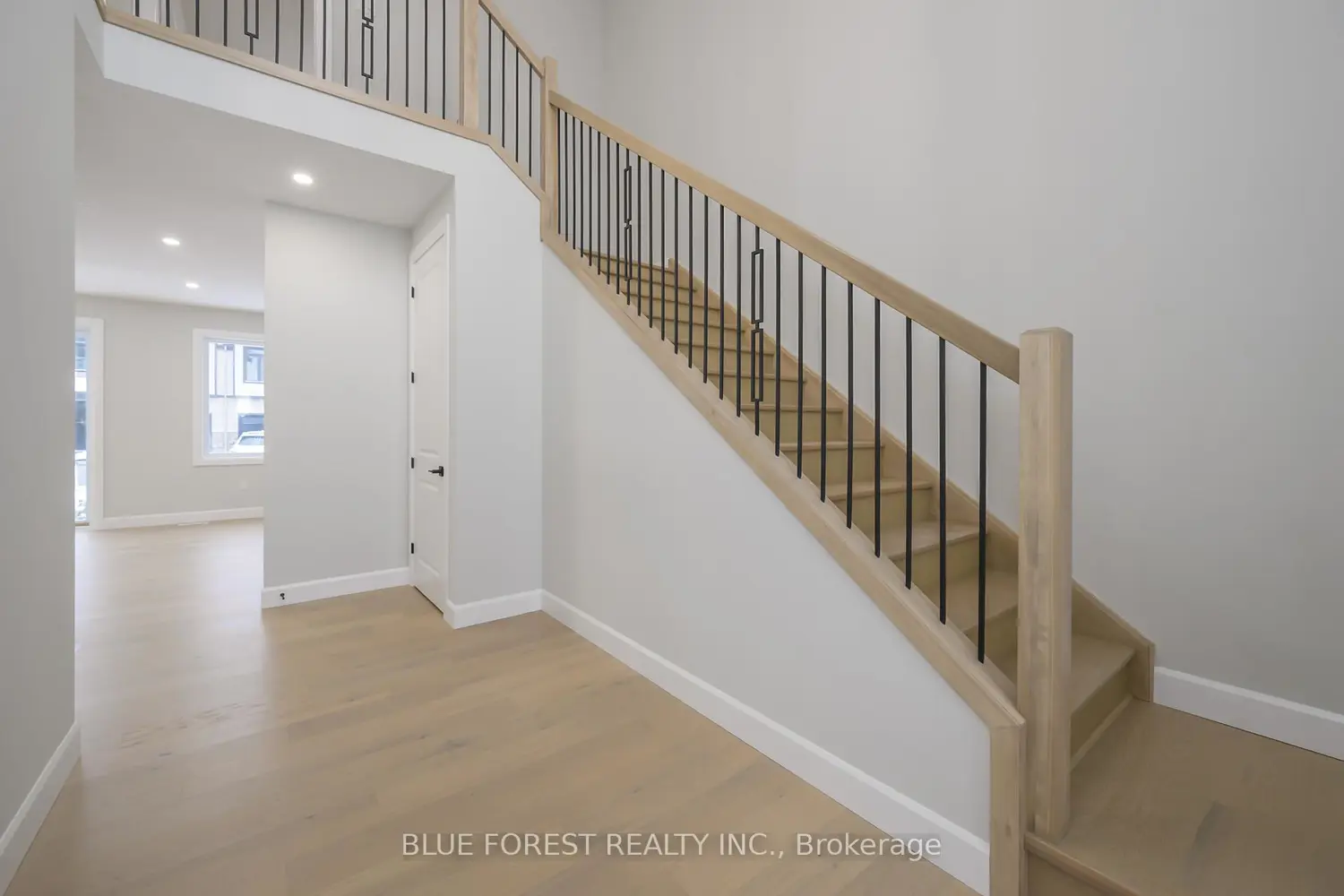 Additional image 3 of 619 Lions Park Drive