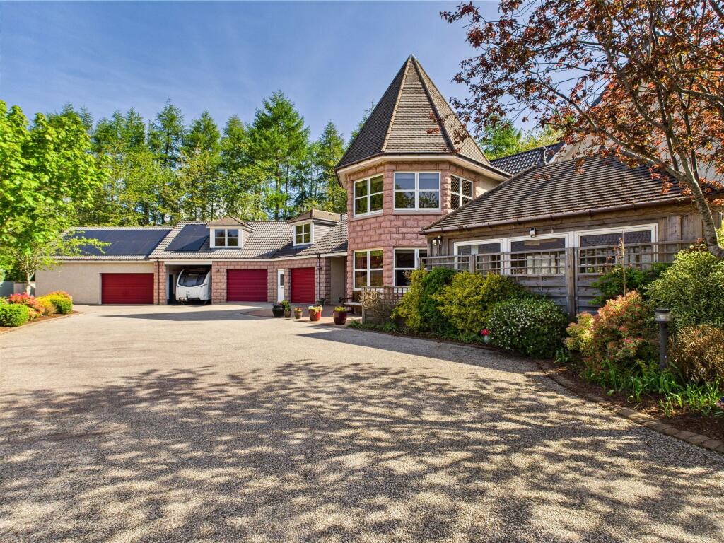 Additional image 3 of Lang Stracht, Alford, AB33