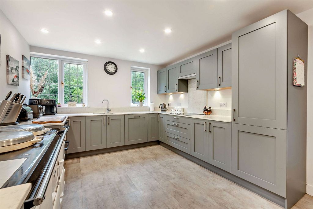 Additional image 6 of 6 bed detached house for saleChapel Row, Reading RG7