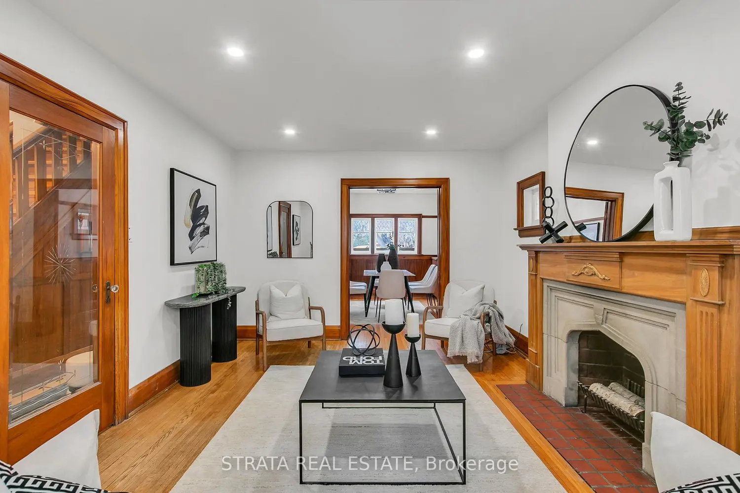 40 Roe Avenue photo 2