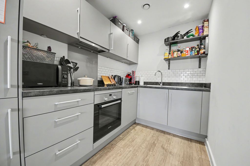 Additional image 3 of 1 bed flat for saleKeel Road, Centenary Quay SO19