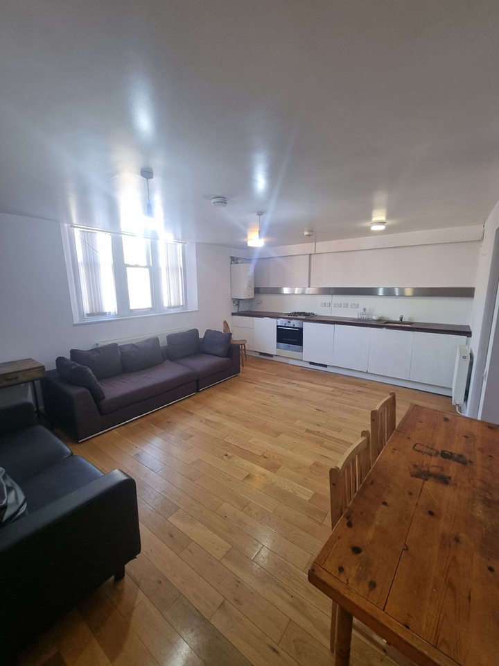 Additional image 4 of 3 Bed Flat, Evergreen House, E1, E1 2LX