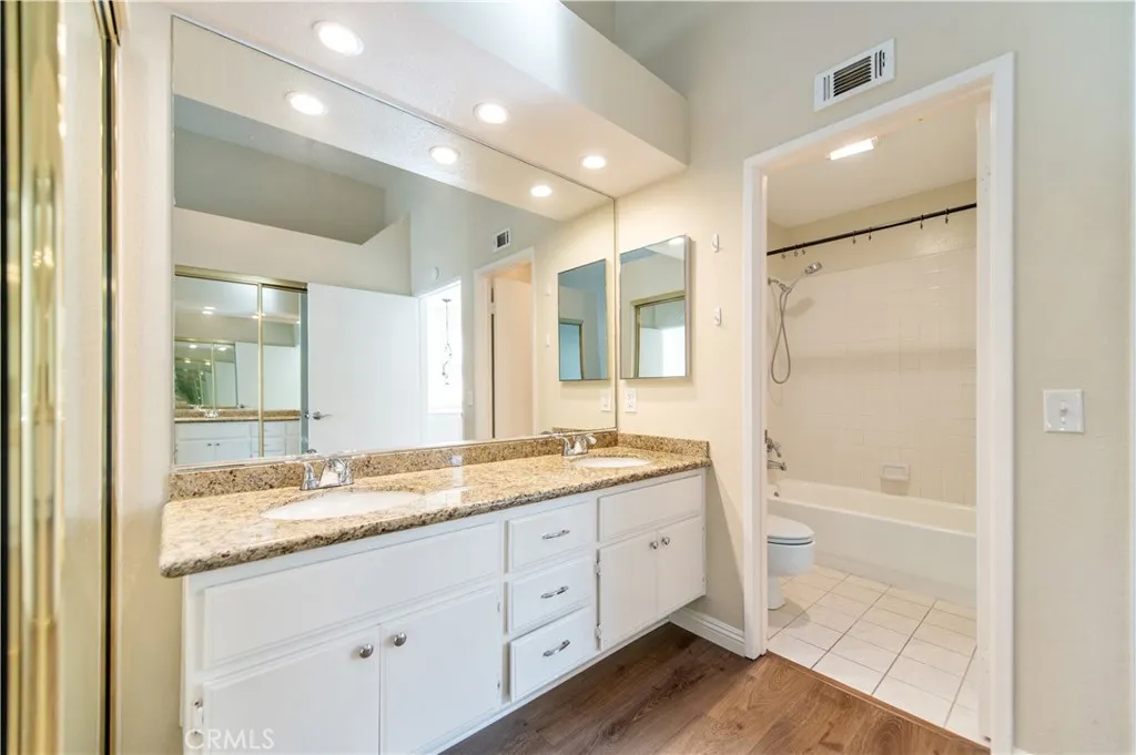 Additional image 52 of 72 Almador, Irvine, CA 92614