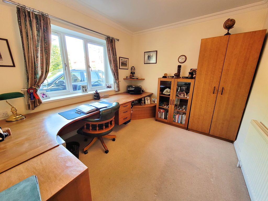 Additional image 8 of 5 bed detached house for saleSanderling Close, Rest Bay, Porthcawl CF36
