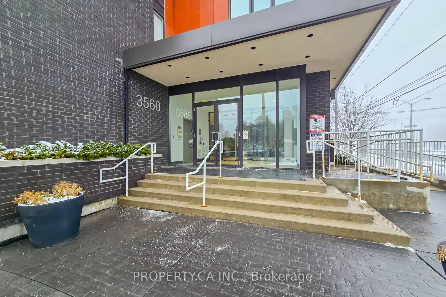 Additional image 18 of 3560 St Clair Avenue 424
