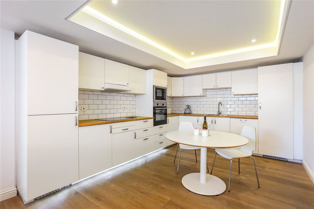 Additional image 5 of 2 bed flat for saleCoombs Road, Bakewell, Derbyshire DE45