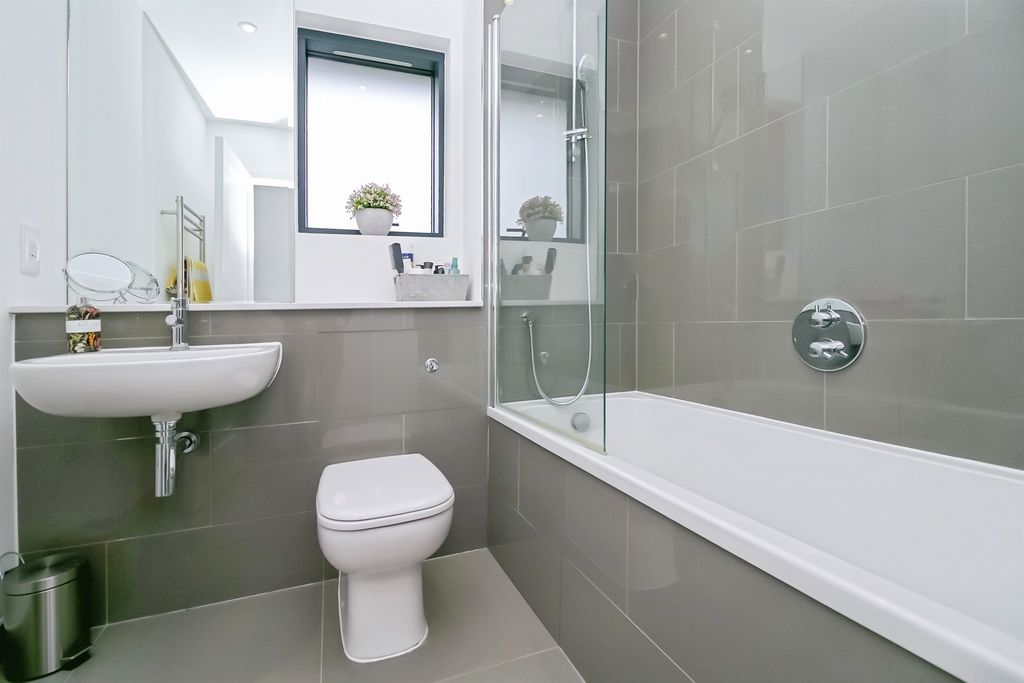 Additional image 14 of 2 bed flat for saleSlon Lane, Ogmore-By-Sea, Vale Of Glamorgan CF32