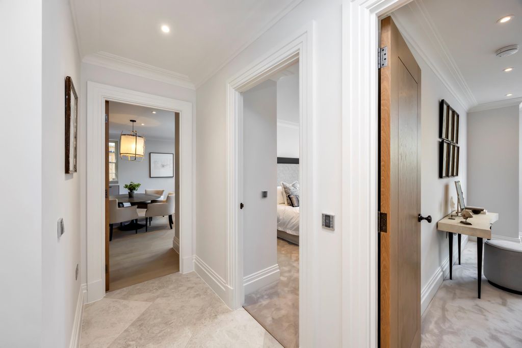 Additional image 9 of 3 bed flat for saleThe Percy, Cooper's Hill, Englefield Green, Surrey TW20