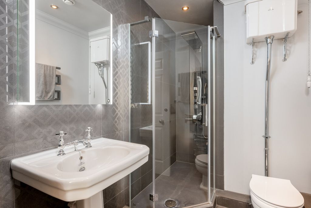 Additional image 17 of 2 bed flat for saleWilliam House 3 Parade, Leamington Spa, Warwickshire CV32