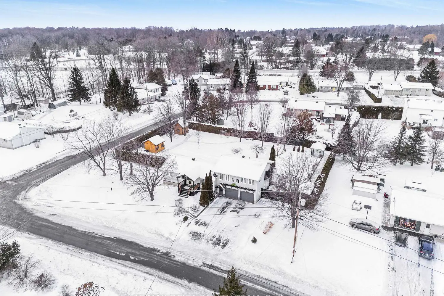 Additional image 16 of 261 Agathe Street