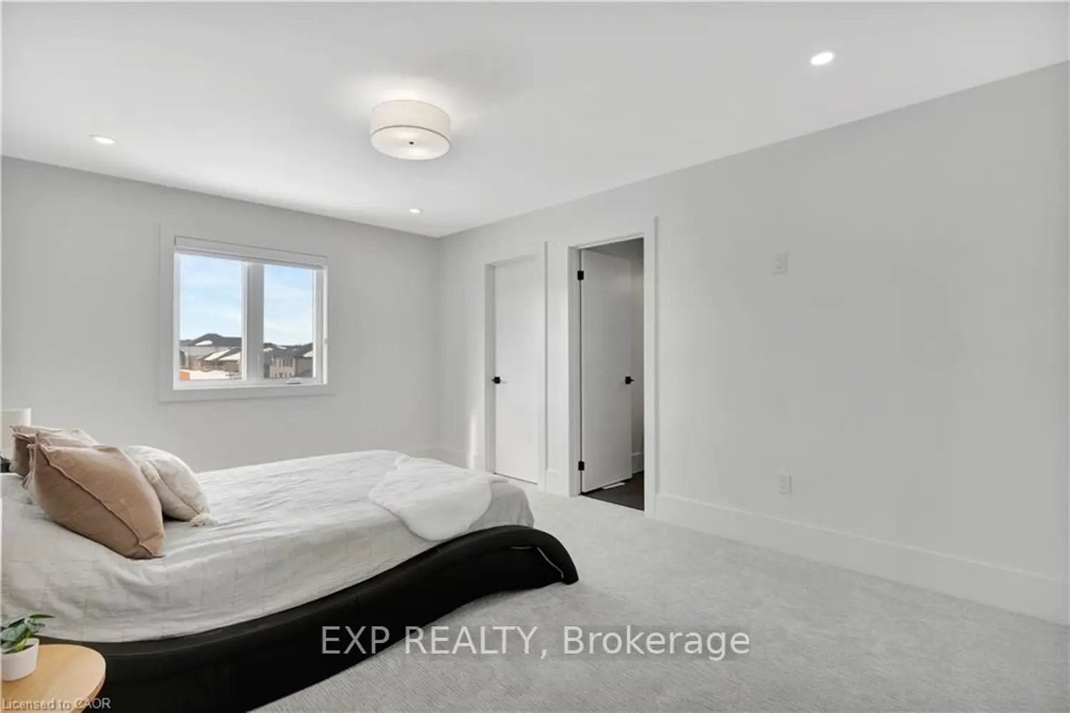 Additional image 17 of 1048 Walton Avenue