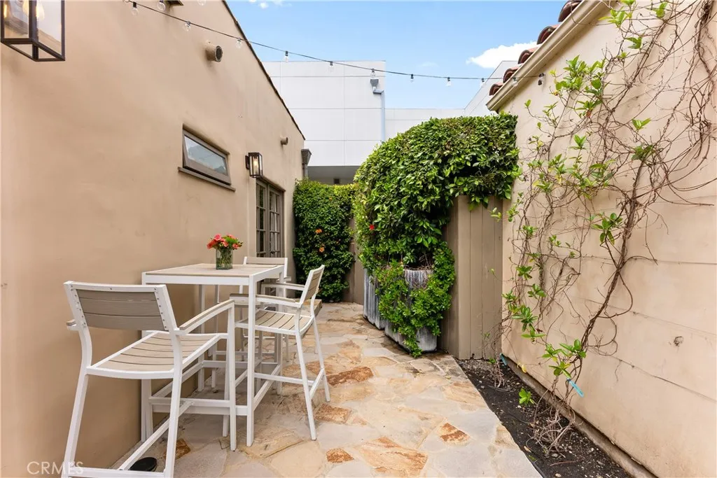 Additional image 60 of 708 Westbourne Dr, West Hollywood, CA 90069