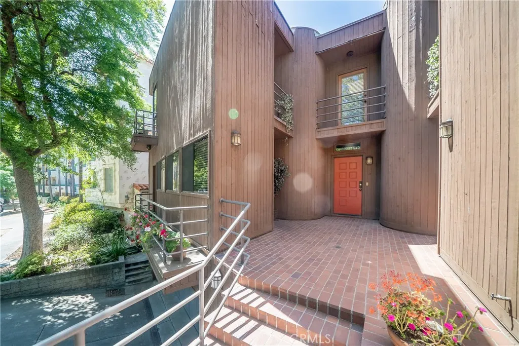 Additional image 36 of 13236 Valleyheart Dr Unit 102, Studio City, CA 91604