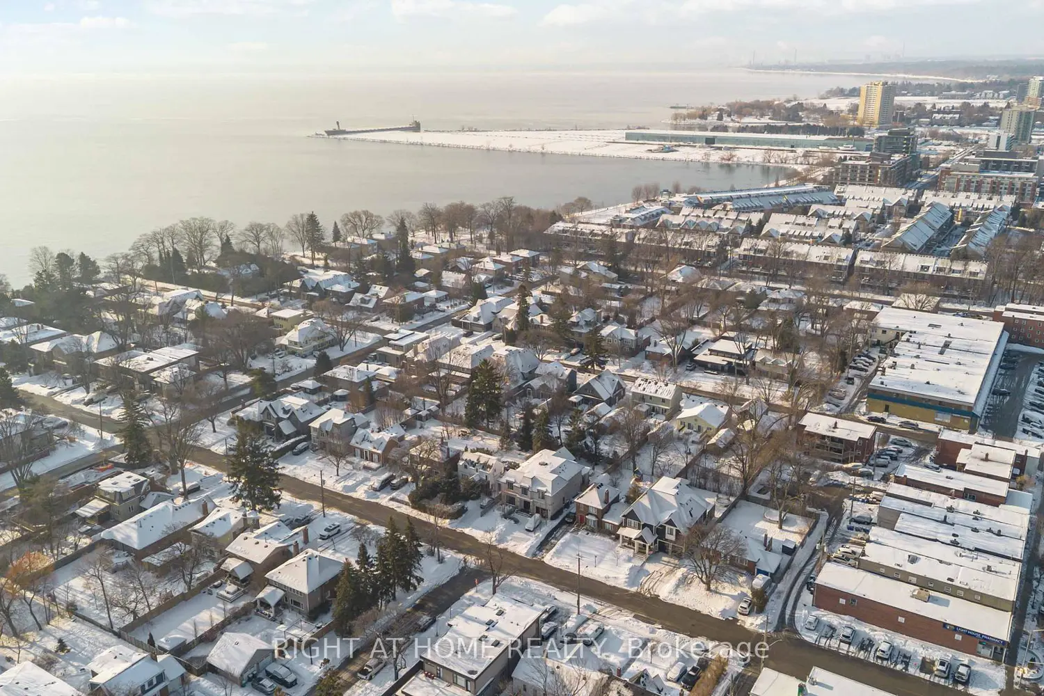 Additional image 17 of 25 Oakwood Avenue