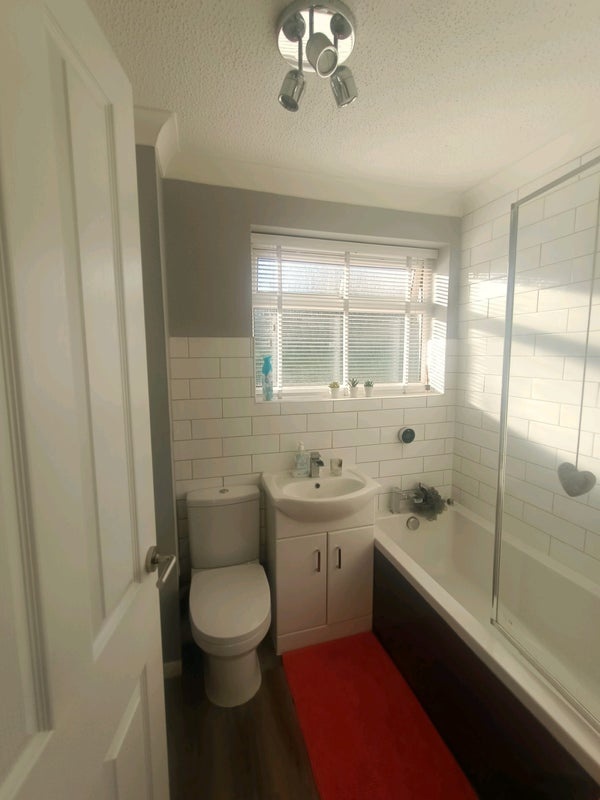 Additional image 2 of Room in a Shared House, Woodhouse Square, LS3, N1 7GU