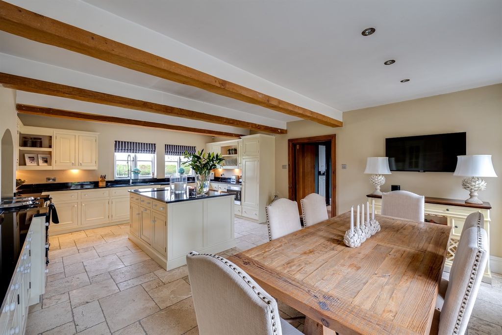 Additional image 10 of 6 bed detached house for saleWhitchurch Road, Milton Green, Chester CH3