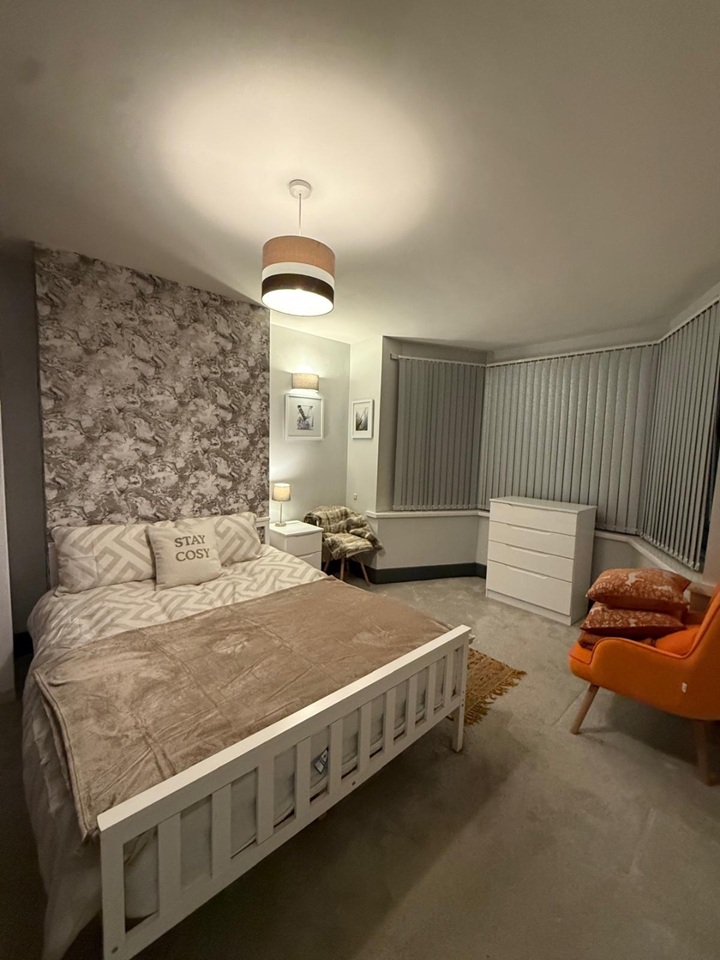 Room in a Shared House, Warwick Road, B27, N1 7GU