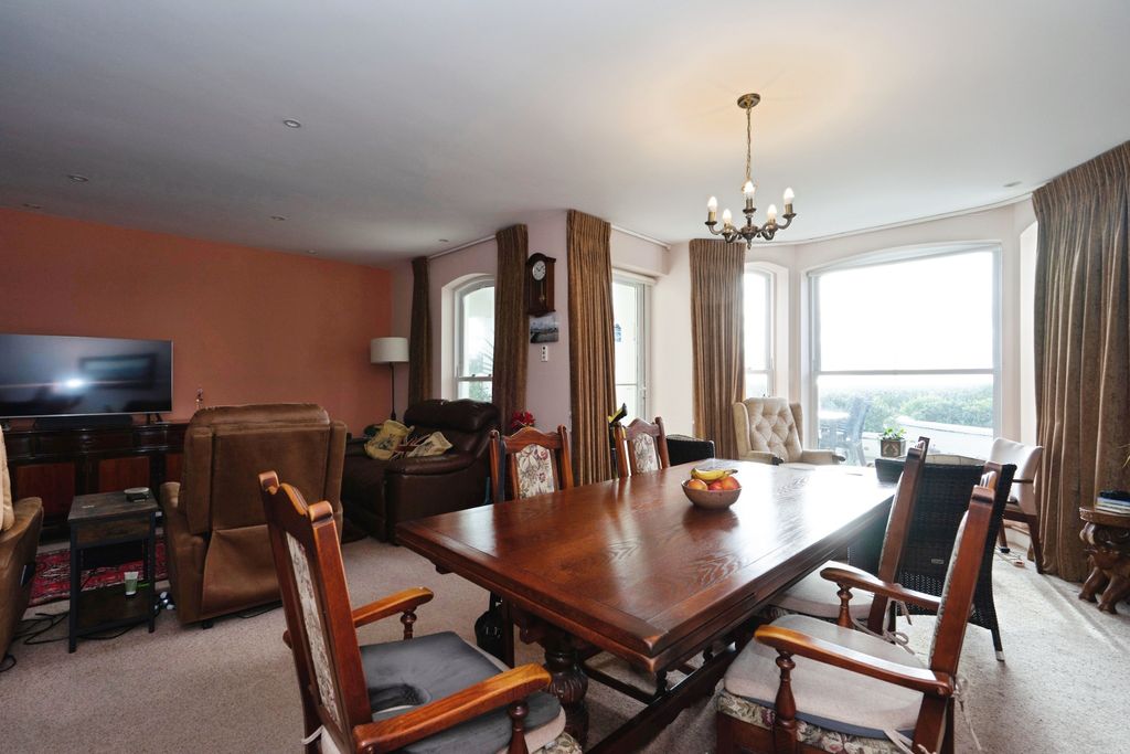 Additional image 5 of 2 bed flat for saleMarine Parade, Worthing BN11