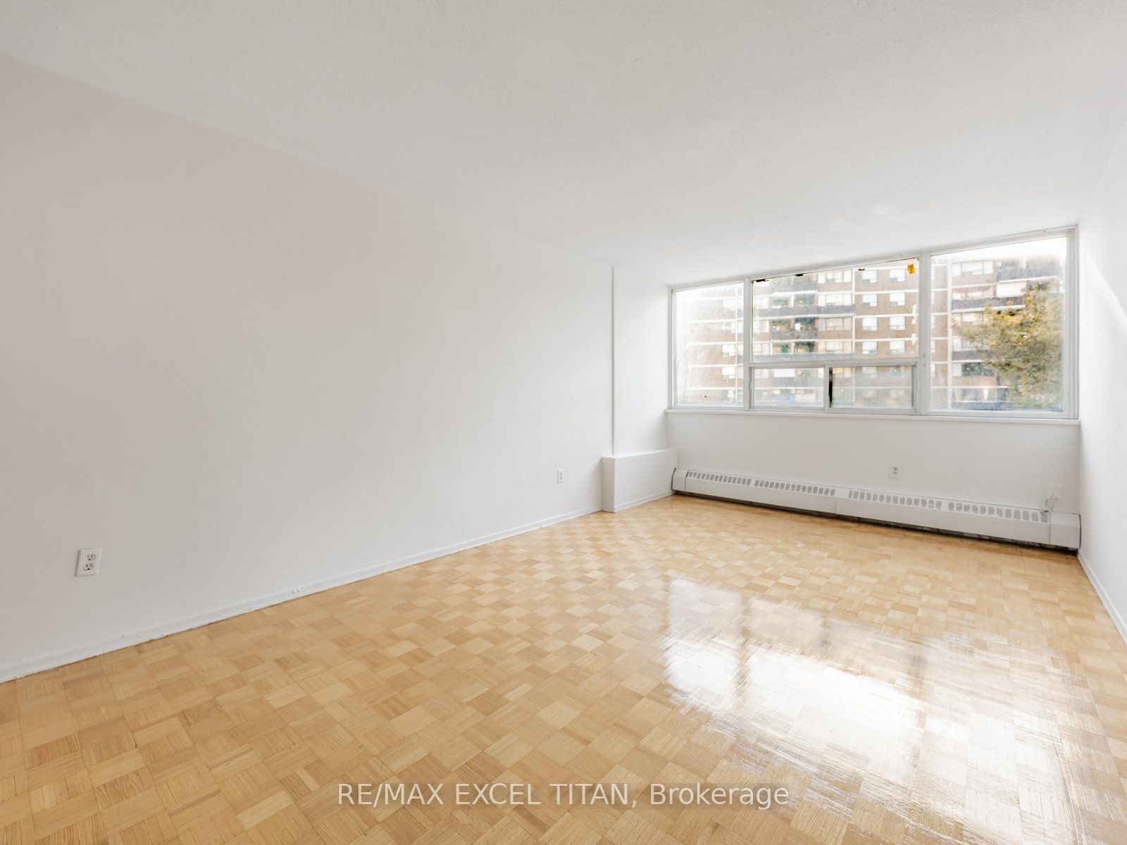 Additional image 4 of 707-1385 Midland Avenue, Toronto, ON, M1P 3B8