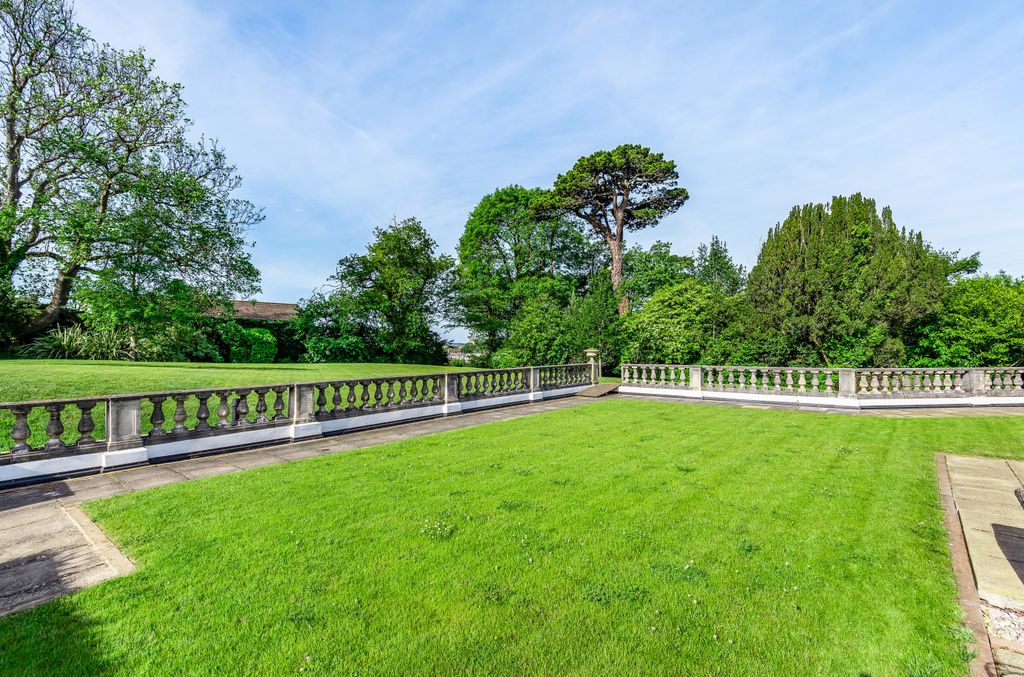 Additional image 7 of 4 bed flat for saleHillside Road, Sidmouth, Devon EX10