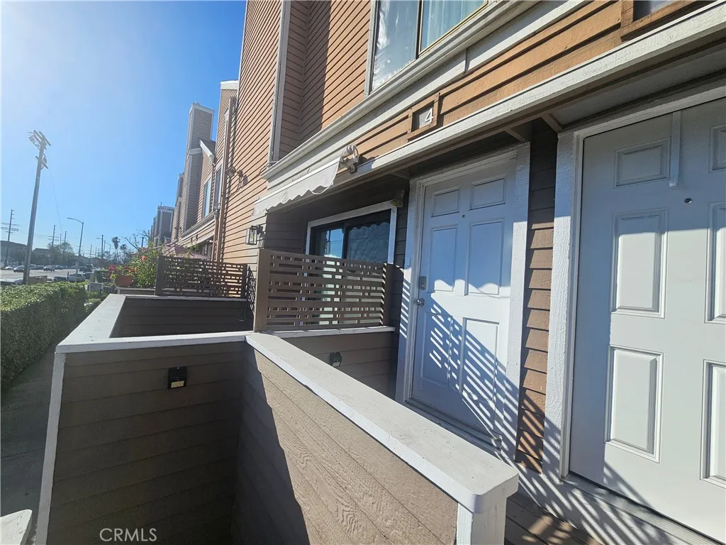 Additional image 5 of 15125 Nordhoff St, North Hills, CA 91343