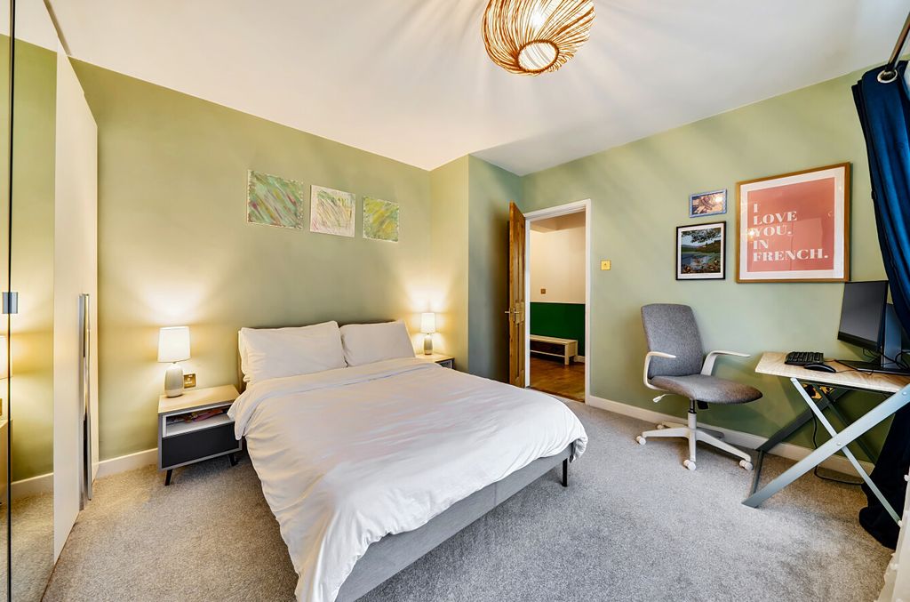 Additional image 7 of 2 bed flat for saleGarden View Court, Roundhay, Leeds LS8