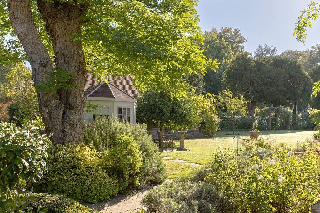 Additional image 20 of 5 bed detached house for saleStation Road, Kintbury, Hungerford, Berkshire RG17