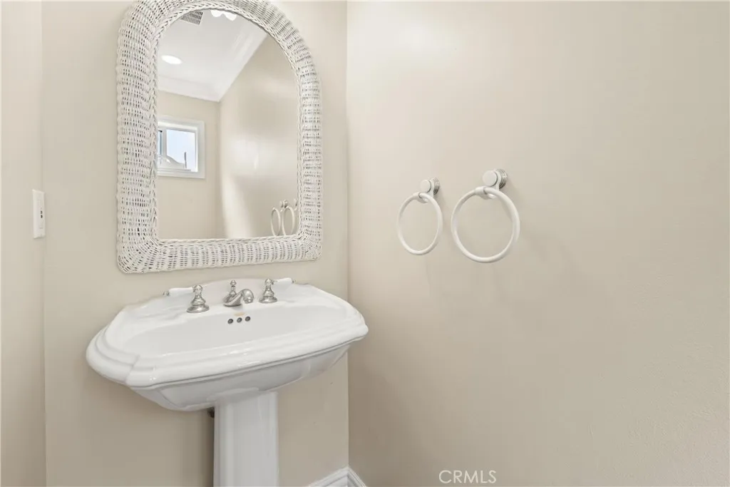 Additional image 9 of 19951 Lassen Street, Chatsworth, CA 91311