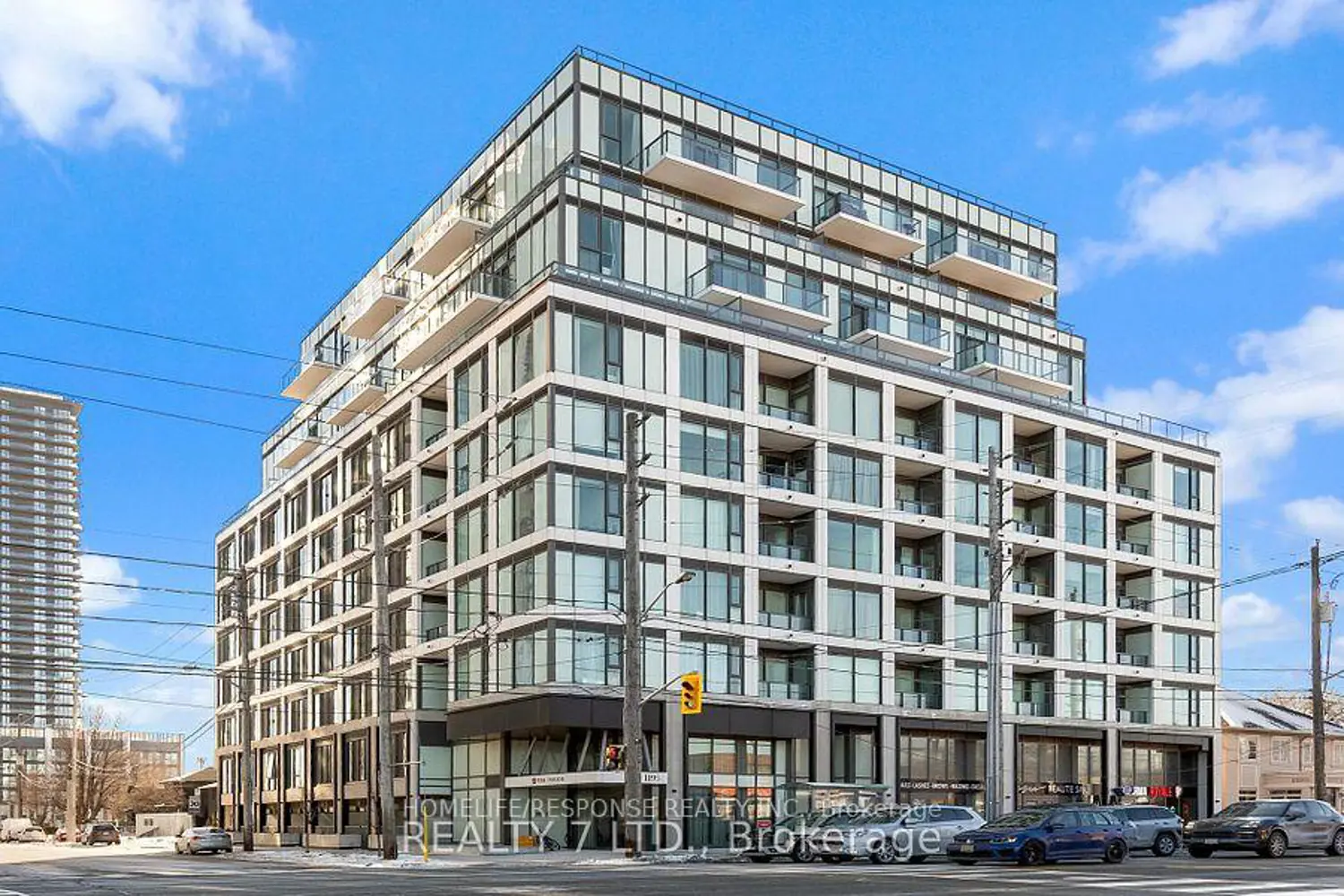 1195 The Queensway M-02
