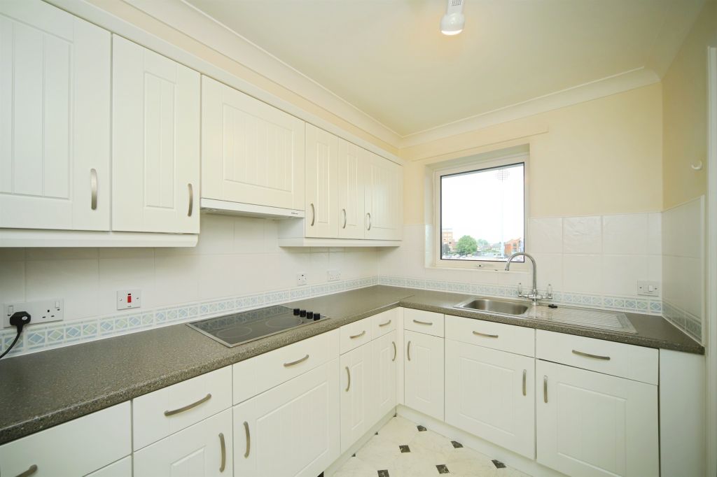 Additional image 8 of 2 bed flat for saleCoal Orchard, Taunton TA1