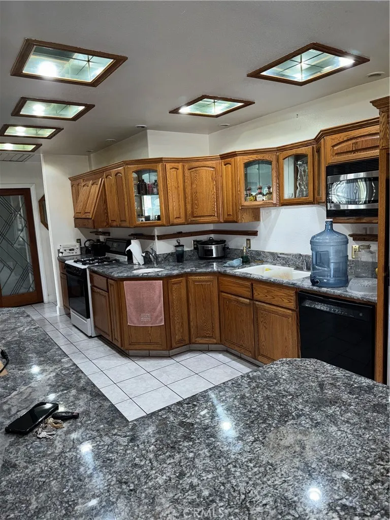 Additional image 19 of 1361 N 10th St, Colton, CA 92324