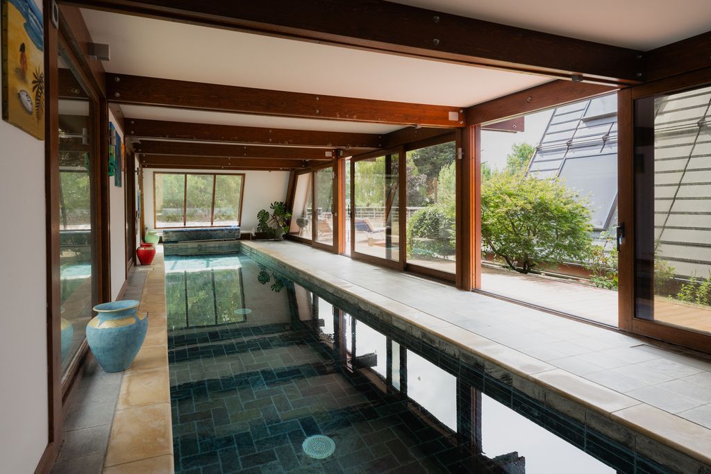 Additional image 18 of 6 bed detached house for saleBlue Gates, Blue Gates, Coton, Cambridgeshire CB23