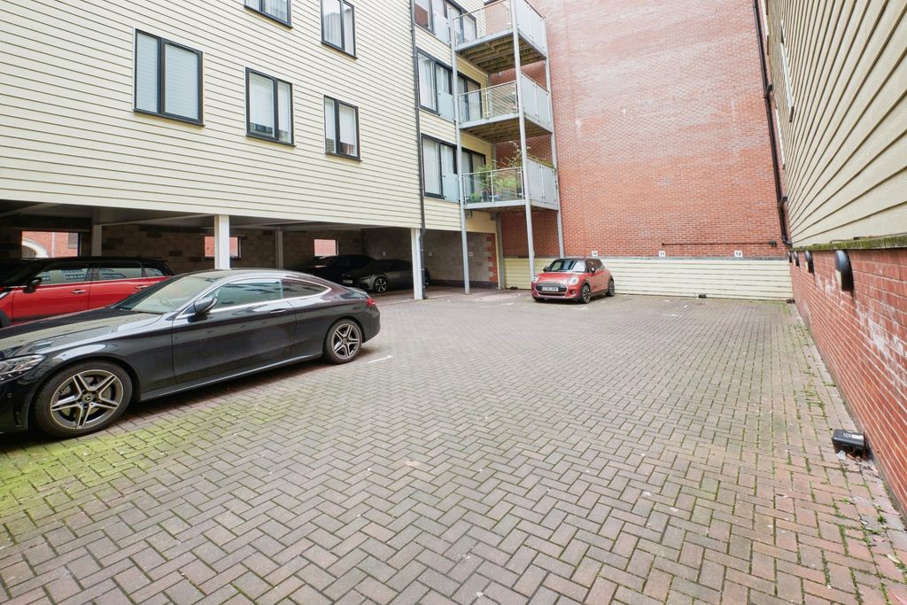 Additional image 20 of 2 bed flat for saleCaroline Street, Birmingham B3