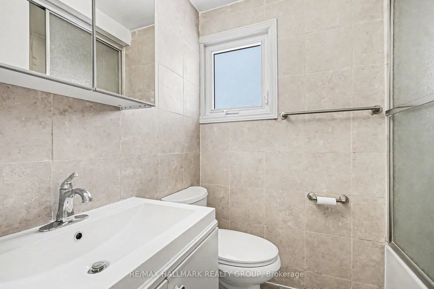 Additional image 16 of 7846 Jeanne D'arc Boulevard 55