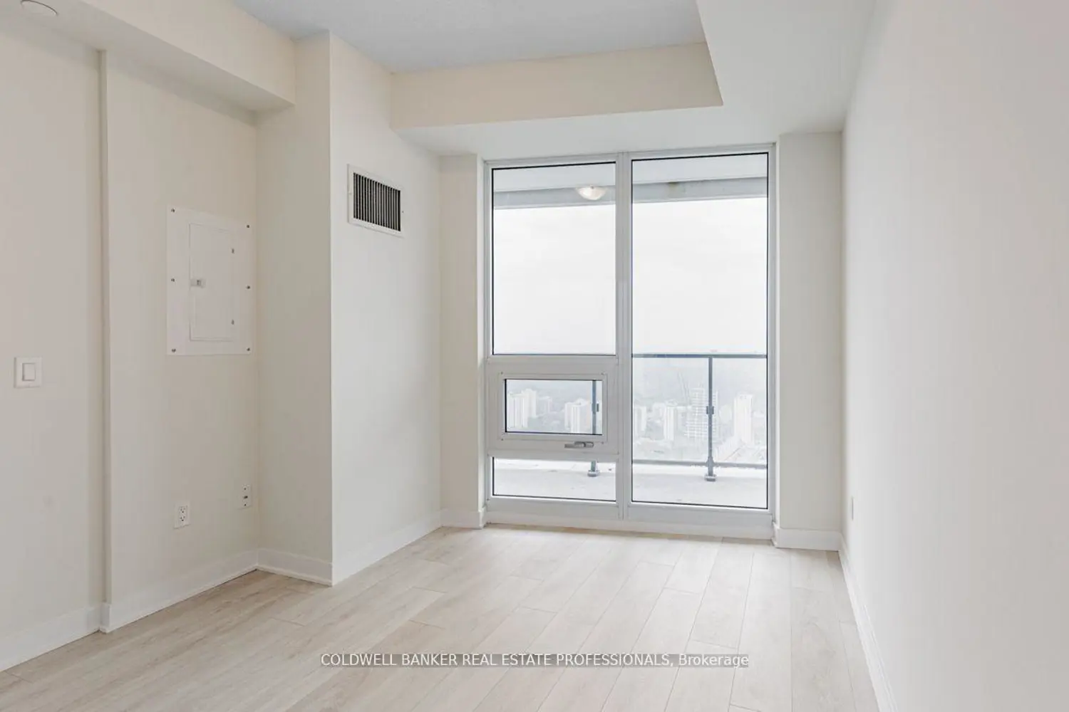 Additional image 8 of 2221 Yonge Street 5304