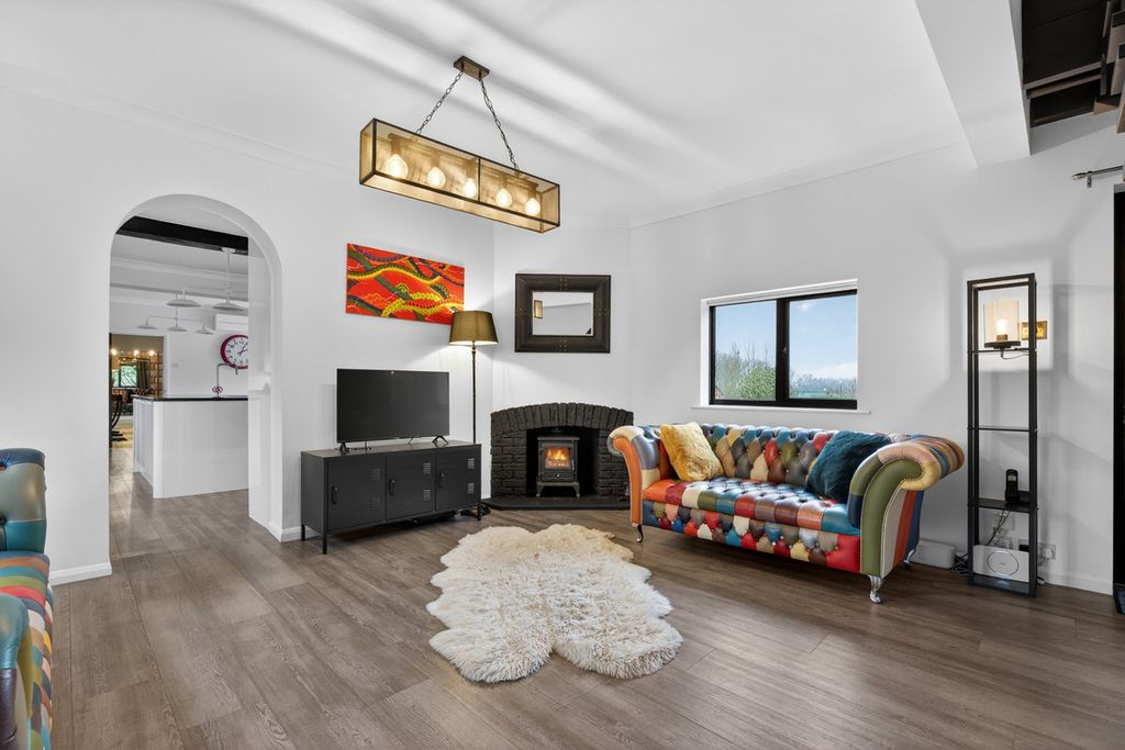 Additional image 6 of 7 bed country house for saleDanes Green Claines, Worcestershire WR3
