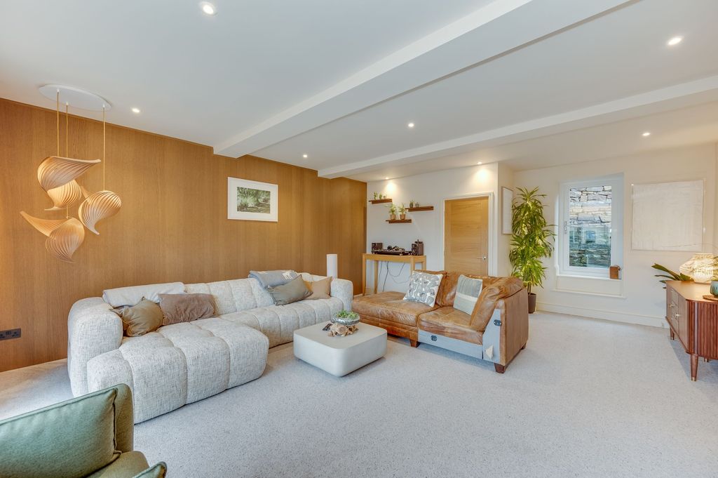 Additional image 14 of 4 bed detached house for saleManchester Road, Crosspool S10
