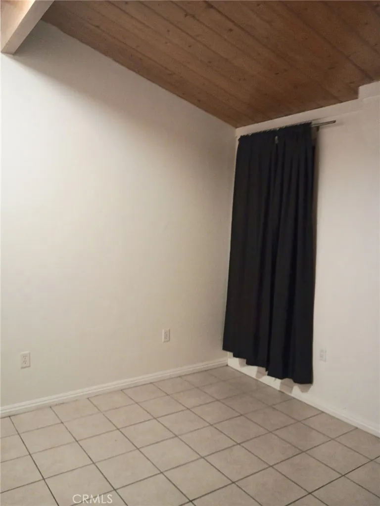Additional image 8 of 120 W Marshall Blvd Unit 5, San Bernardino, CA 92405