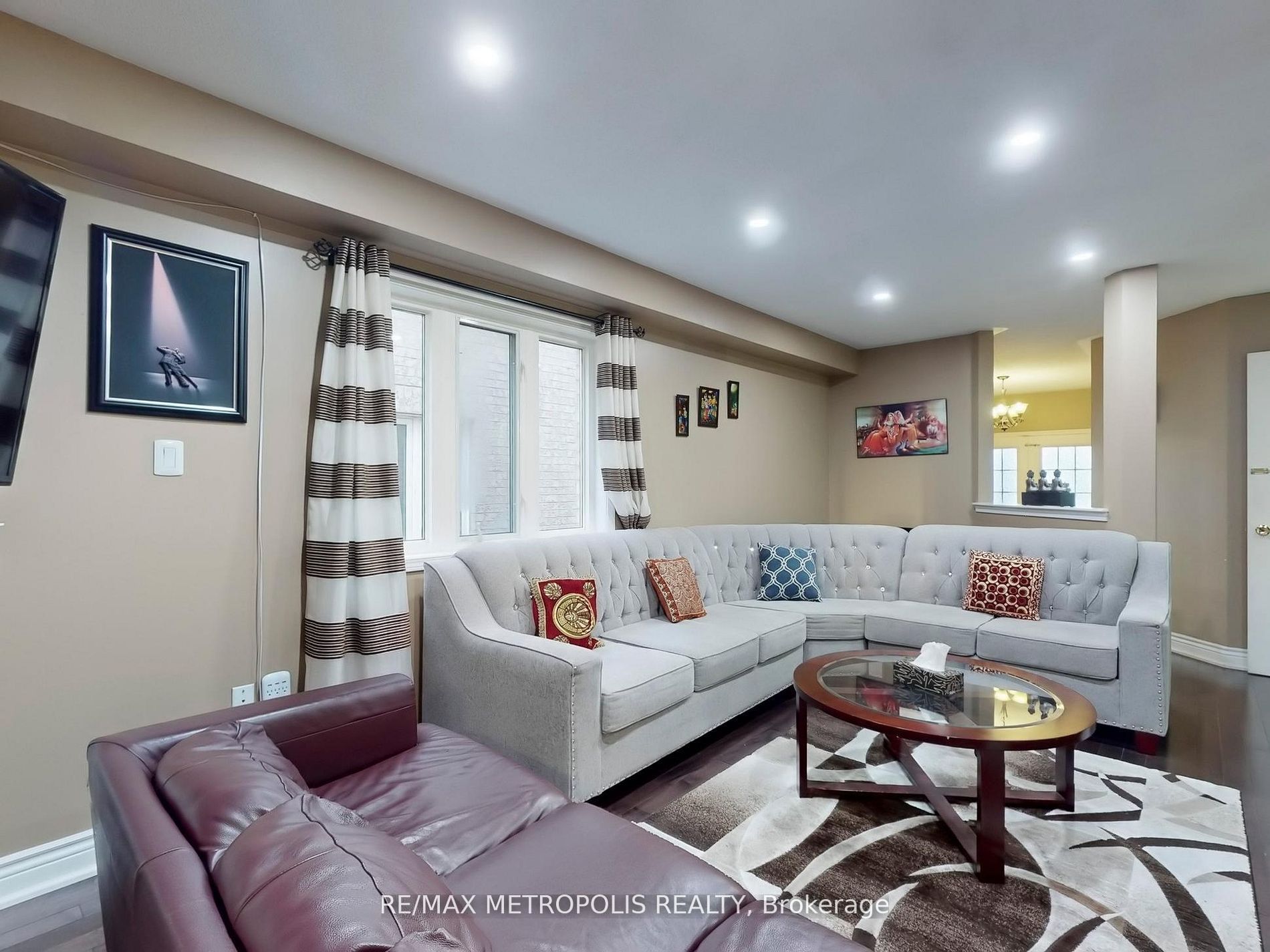 Additional image 4 of Main-922 Tambourine Terrace, Mississauga, ON, L5W 1S4