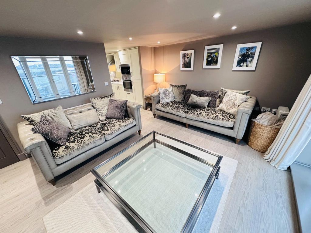 Additional image 5 of 3 bed flat for saleMansion House, Fleet Avenue, Hartlepool TS24
