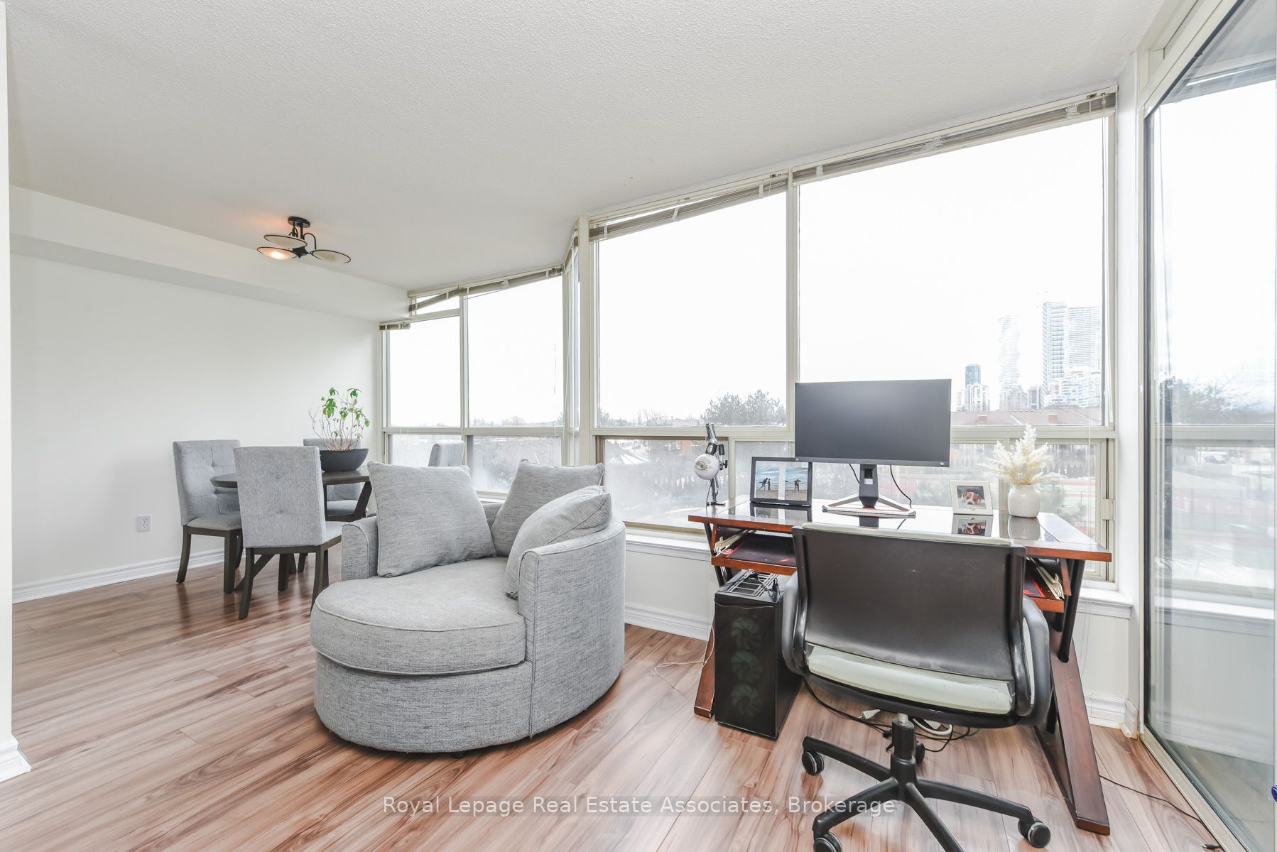 Additional image 6 of 501-55 Elm Drive W, Mississauga, ON, L5B 3Z3