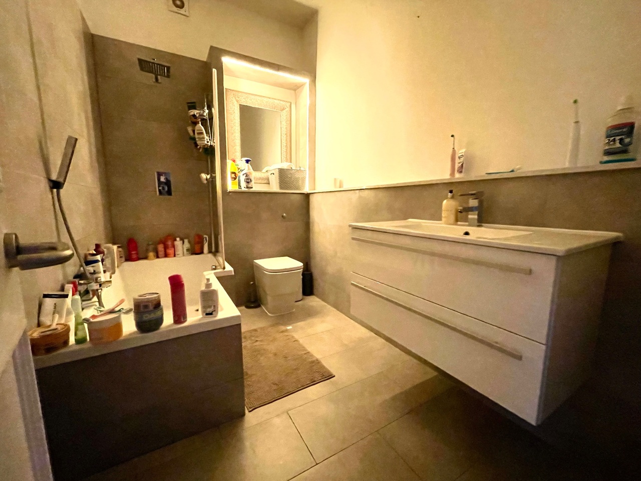 Additional image 6 of 3 Bed Flat, Clapham, SW11, N1 7GU