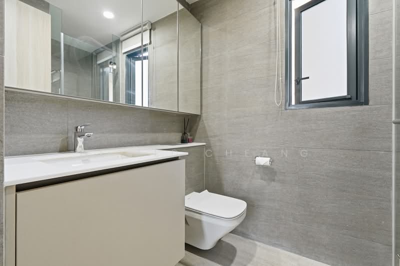 Additional image 11 of 74 Compassvale Bow