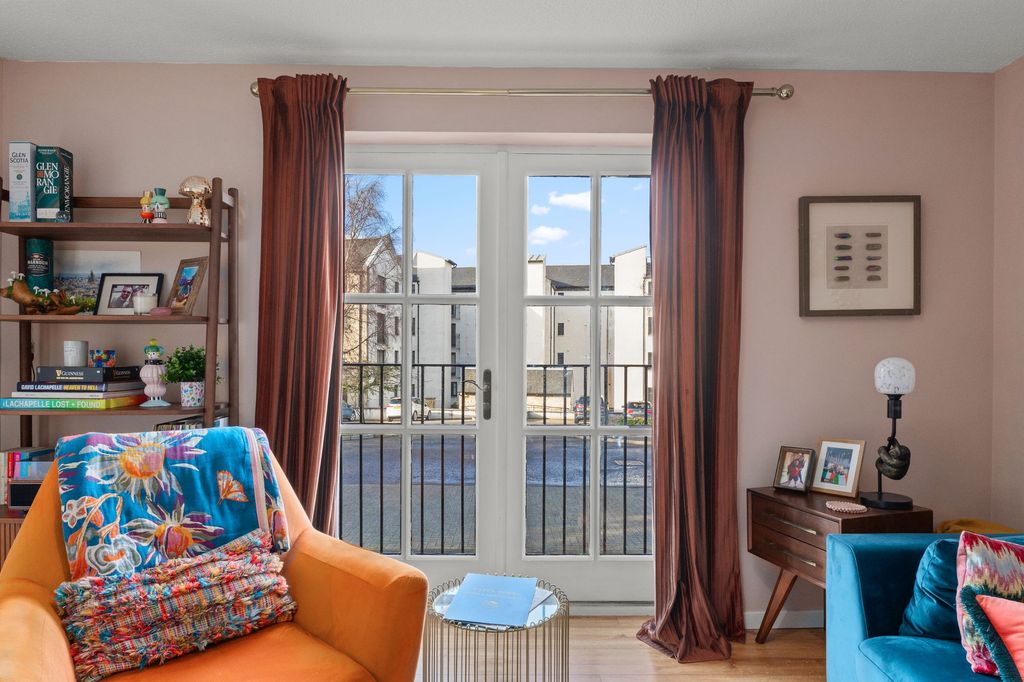 Additional image 3 of 2 bed flat for saleSt. Magdalenes, Linlithgow EH49