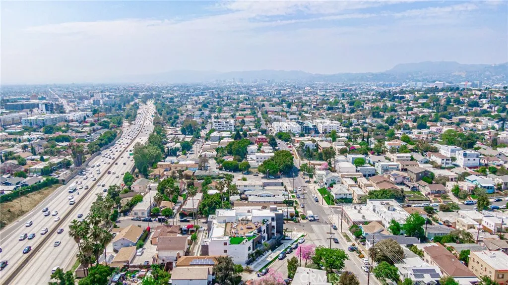 Additional image 66 of 2828 London Street Unit 206, Los Angeles, CA 90026