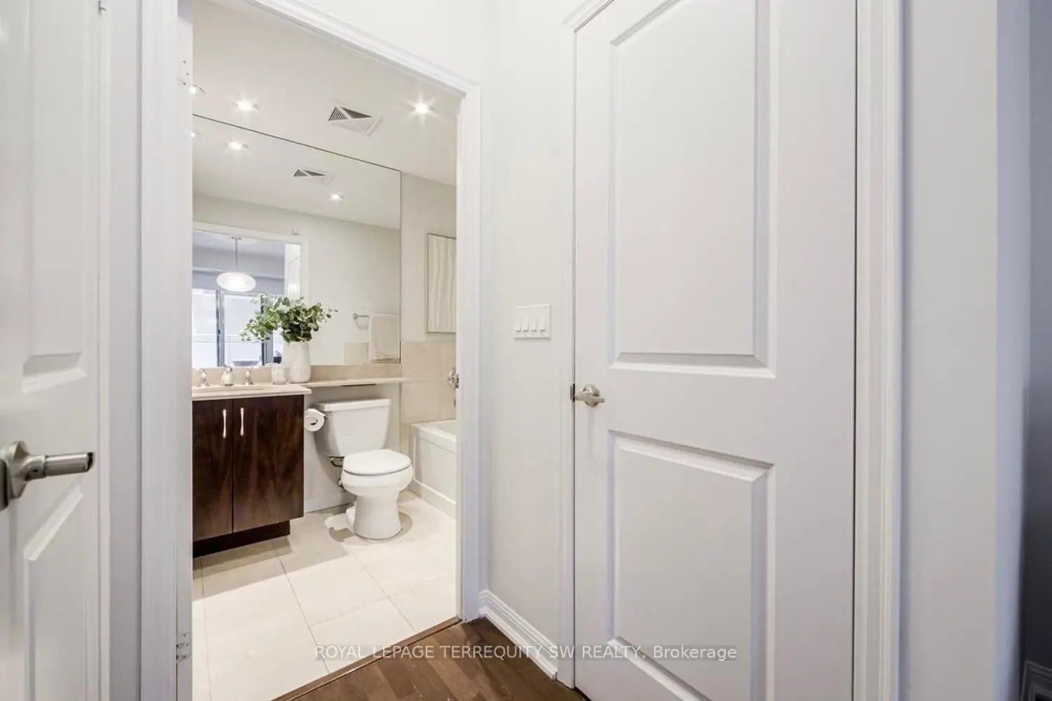 Additional image 9 of 21 Grand Magazine Street 1201