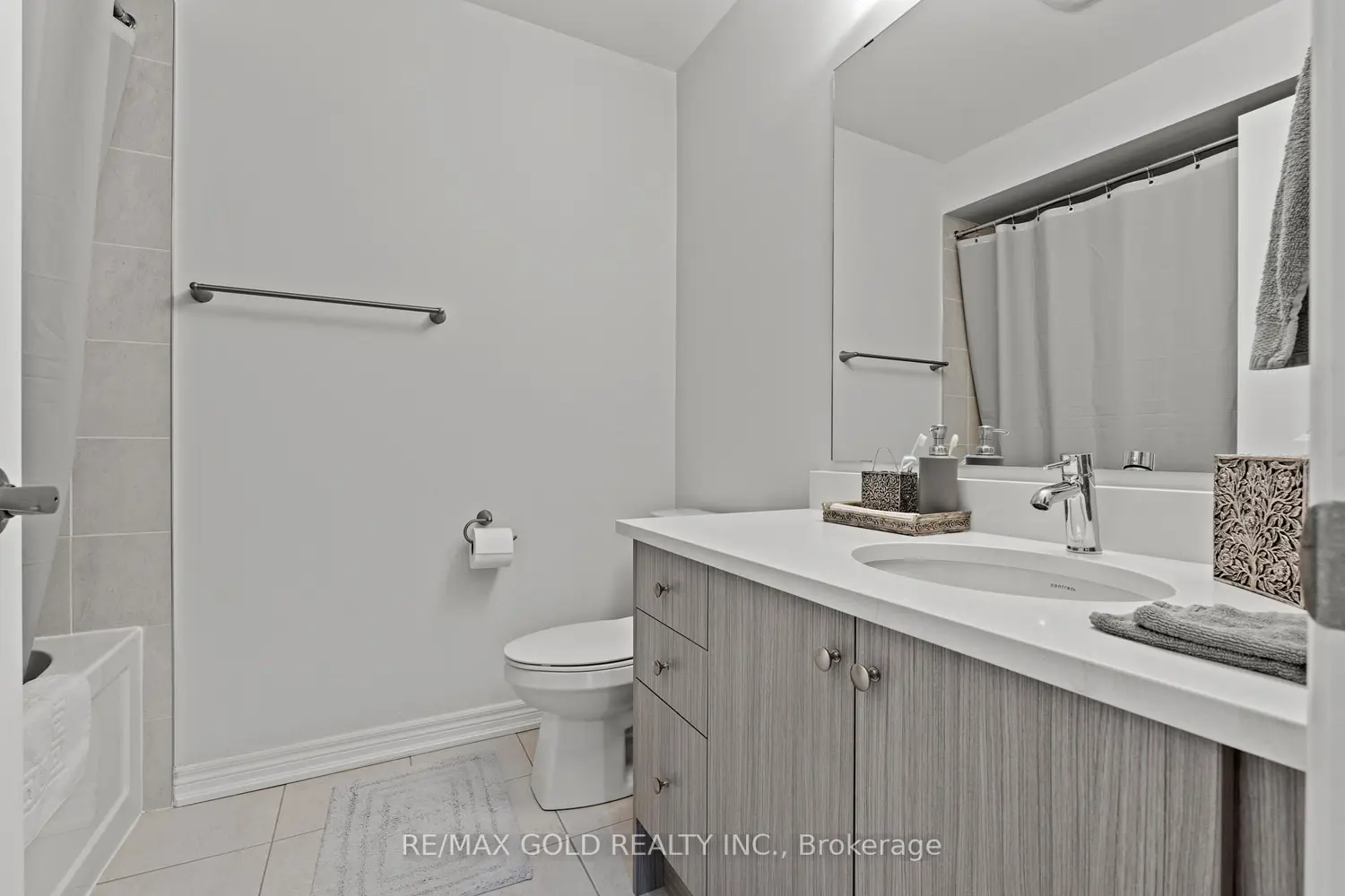 Additional image 15 of 59 Folgate Crescent